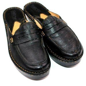 Born Womens Platform Soft Leather Comfort Clogs